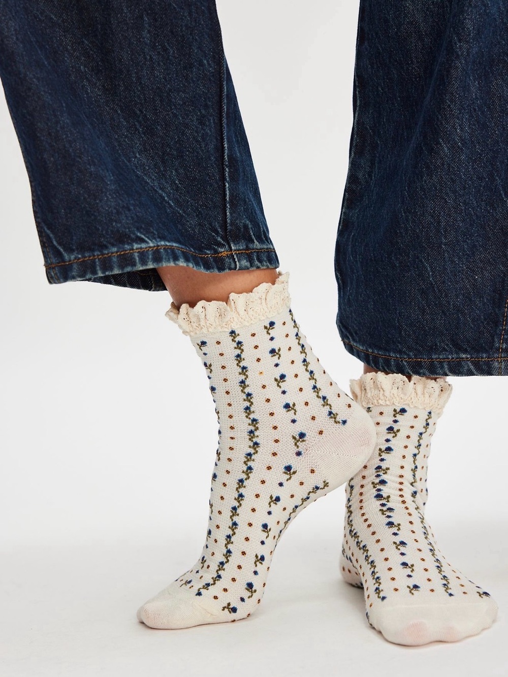 Free People Rosebud Waffle Knit Ankle Socks - NWT